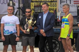 I bieg charytatywny przez Paryż