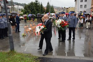 Dąb Pamięci asp. Ludwika Chudzika posadzony w Makowie Podhalańskim