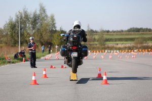 Konkurencja K4 - jazda sprawnościowa motocyklem służbowym