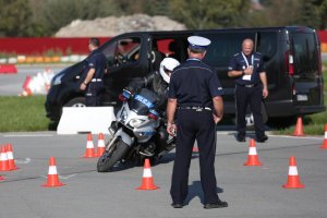 Konkurencja K4 - jazda sprawnościowa motocyklem służbowym