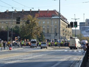 Bezpiecznie podczas meczu i sobotnich zgromadzeń