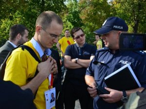 Bezpiecznie podczas meczu i sobotnich zgromadzeń