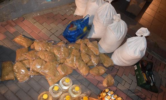 zabezpieczony tytoń i alkohol