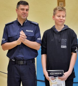 Młody bohater wyróżniony przez Komendanta Miejskiego Policji w Wałbrzychu – uratował życia swojego kolegi