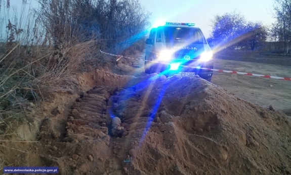 policjanci zabezpieczali niewybuchy