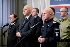 Szef MSWiA o działaniach funkcjonariuszy: to była dobra robota. Dziękuję w imieniu wszystkich Polaków