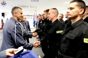 Ślubowanie nowo przyjętych policjantów