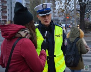 akcja rozdawania odblasków