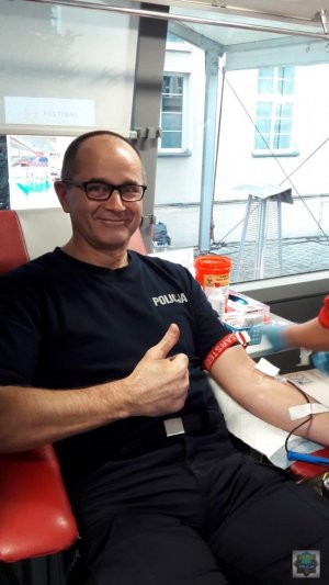 &quot;Zostań Świętym Mikołajem – oddaj krew&quot;