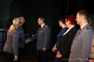 Spektakt &quot;Służba&quot; w wykonaniu Amatorskiej Sceny Policyjnej &quot;Na posterunku&quot;