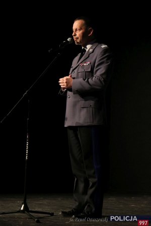 Spektakt &quot;Służba&quot; w wykonaniu Amatorskiej Sceny Policyjnej &quot;Na posterunku&quot;