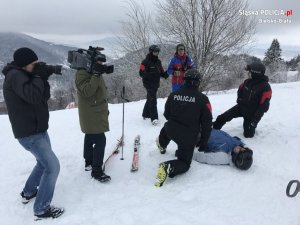 Policyjne patrole narciarskie na stokach Podbeskidzia