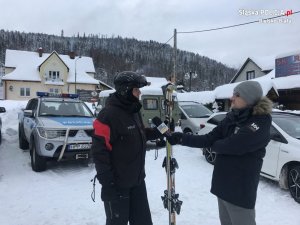 Policyjne patrole narciarskie na stokach Podbeskidzia