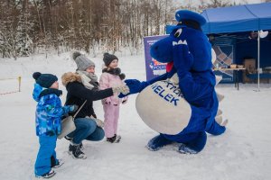 Kręcie mnie bezpieczeństwo na stoku - Kasina - policyjna maskotka