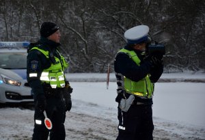 przygraniczne patrole suwalskiej i mariampolskiej drogówki