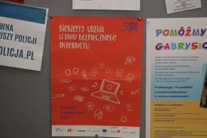 plakaty promujące dzień bezpiecznego internetu