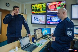 Policjanci zabezpieczali konferencję dotyczącą Bliskiego Wschodu