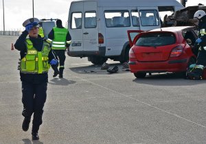 służby ratownicze podczas ćwiczeń