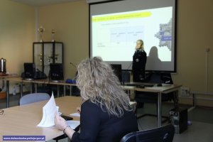 Policjanci szkolili pracowników MOPS-u
