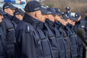 Wizyta Ministra Spraw Wewnętrznych i Administracji w Komisariacie Policji w Żabnie