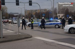 Policjanci zabezpieczają mecz piki nożnej w Jastrzębiu-Zdroju