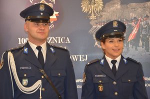 prezentacja nowego umundurowania wyjściowego Policji