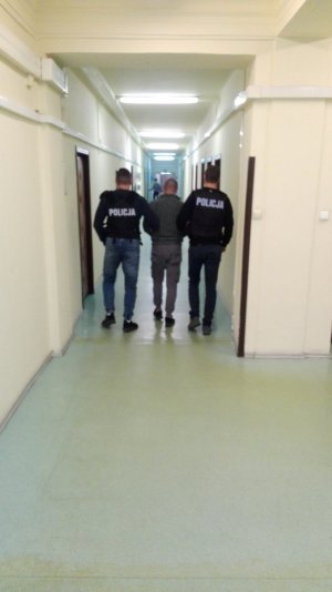 zatrzymany przez policjantów