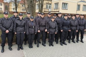 Jeden z plutonów policjantów, którzy oddali krew.