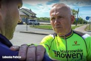 Lech Piasecki - mistrz świata w kolarstwie w spocie nt. bezpieczeństwa rowerzystów podczas zatrzymania rowerzysty przed przejściem dla pieszych