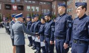 Wręczanie świadectw absolwentom Szkoły Policji w Słupsku.