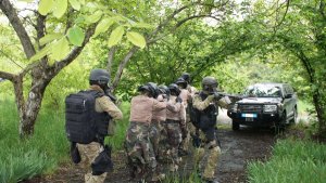 szkolenia zgrywające działania pomiędzy jednostkami KFOR, a komponentem EULEX.

działania kontr-terrorystyczne polegające na szkoleniu z taktyki zdobywania budynków oraz odbijania zakładników.