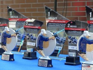 trofea i statuetki