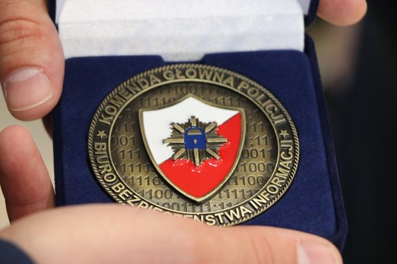 medal pamiątkowy z okazji 20 lat BBI