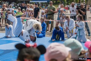 Dzień otwarty Centrum Szkolenia Policji w Legionowie – pokaz sekcji judo