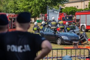 Dzień otwarty Centrum Szkolenia Policji w Legionowie – pokaz straży pożarnej