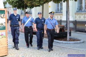 Polsko-włoski patrol na Rynku we Wrocławiu