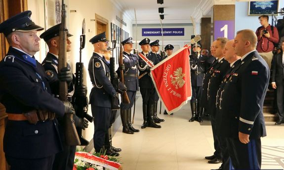 Minuta ciszy przed tablicą insp. Władysława Sobolewskiego
