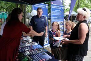 stoisko Wydziału Promocji Policji Komendy Głównej Policji