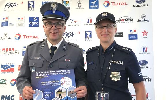 podinsp. Piotr Szczepański oraz asp. Izabela Koperska