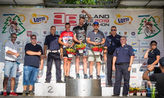 LOTTO Poland Bike Marathon w Markach - zwycięzcy o puchar Komendanta Głównego na podium