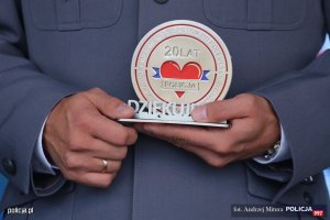 Statuetka jubileuszu 20-lecia Fundacji Pomocy Wdowom i Sierotom po Poległych Policjantach