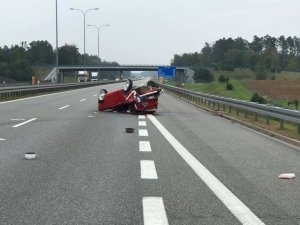 Policjanci Oddziału Prewencji Policji w Krakowie „pomagają i chronią” … nie tylko w Małopolsce. Zdjęcia z miejsca zdarzenia