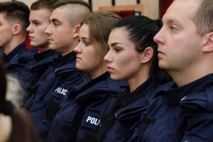 Policjanci w pierwszym dniu szkolenia zawodowego podstawowego.