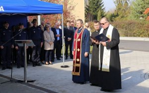 poświęcenie budynku przez policyjnych kapelanów