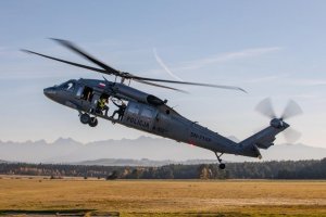 śmigłowiec Black Hawk podczas ćwiczeń