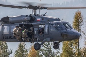 śmigłowiec Black Hawk podczas ćwiczeń