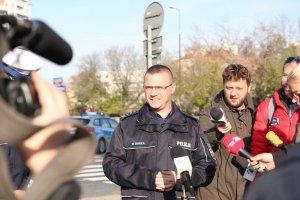 rzecznik prasowy polskiej policji udziela wywiadu