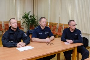 Przedstawiciele policji niemieckiej.