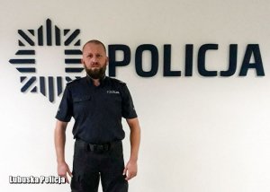 Policjant który zatrzymał nietrzeźwego kierowce