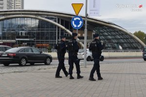 Policja patrolująca okolice w których odbywała się konferencja antydopingowa